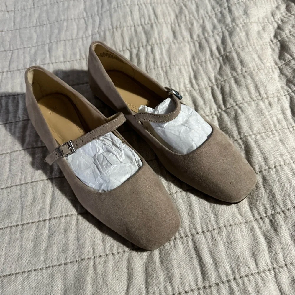 H&M Suede-Look Mary Jane Flats – Taupe – EU 37 / US 6 (Fit More Like 6.5–7) - Picture 1 of 7
